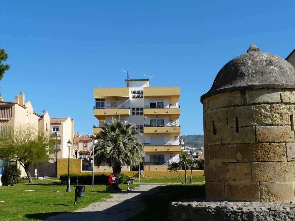 Atico En Rincon De La Victoria Apartment Exterior photo
